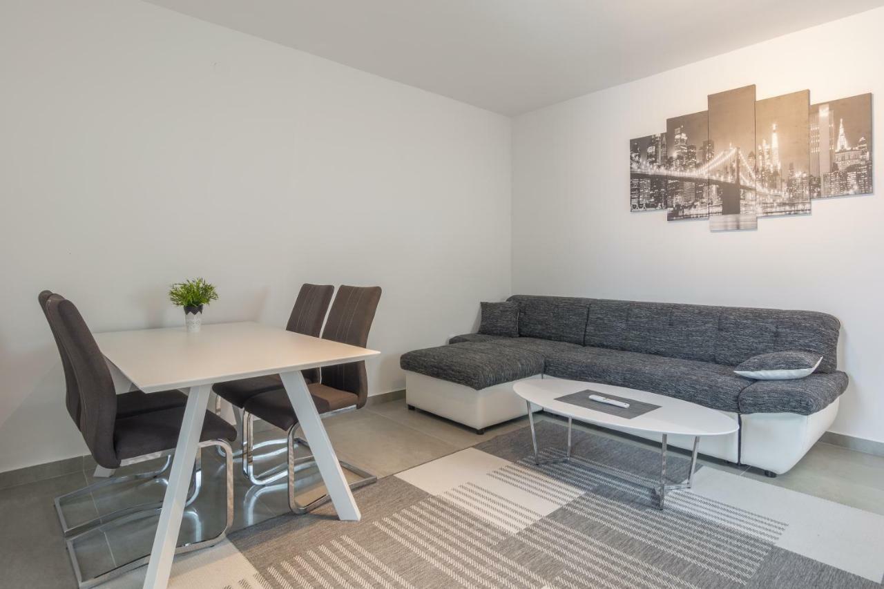 Luxury Apartment Melissa Vodice Exterior photo