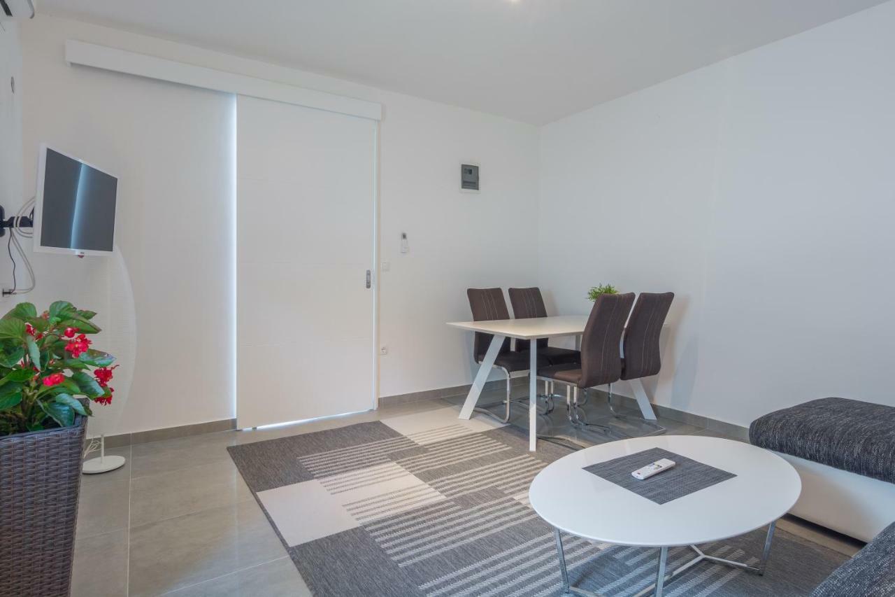 Luxury Apartment Melissa Vodice Exterior photo