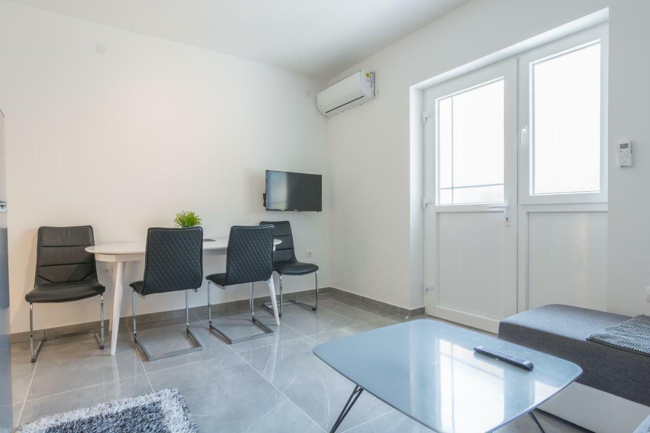 Luxury Apartment Melissa Vodice Exterior photo