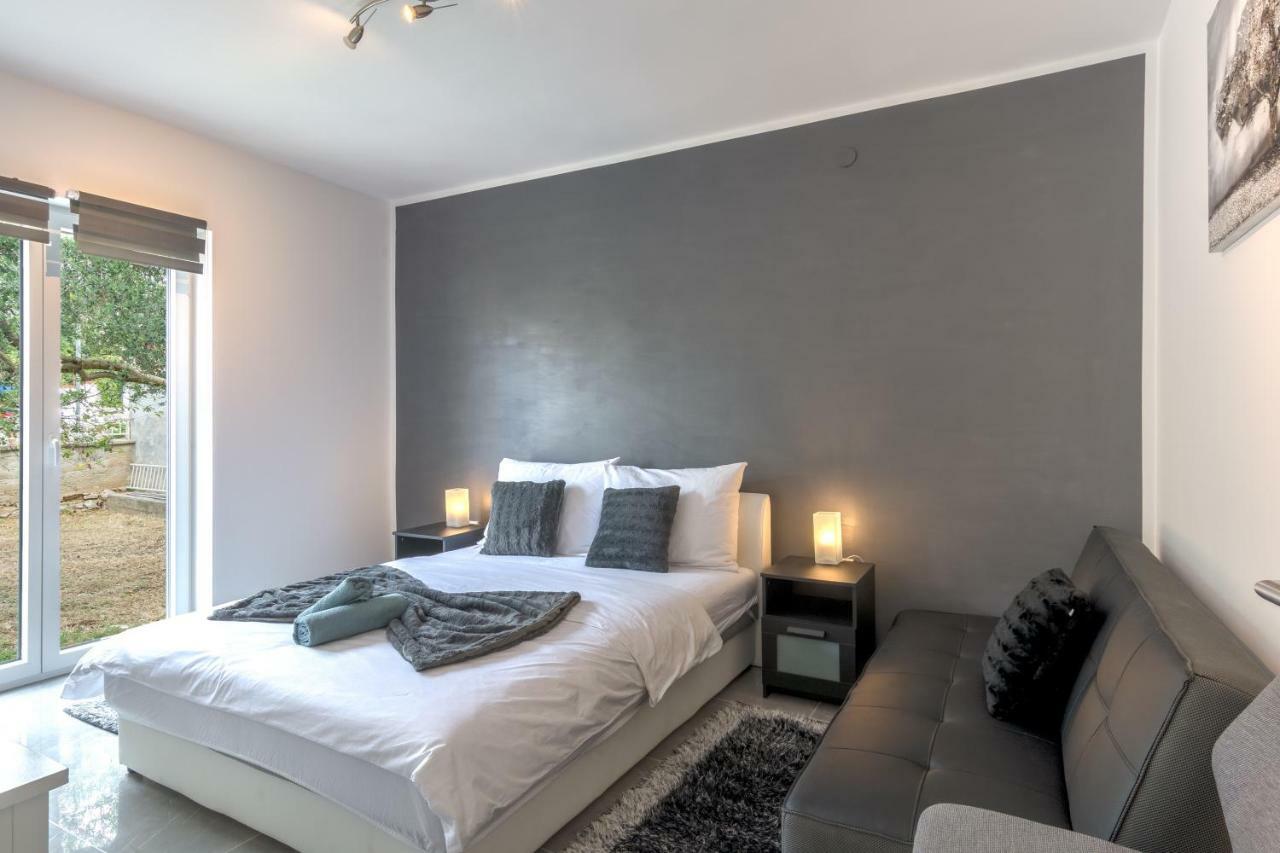 Luxury Apartment Melissa Vodice Exterior photo