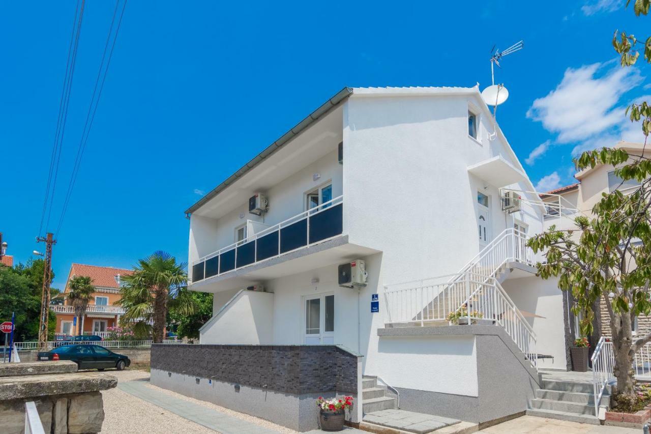 Luxury Apartment Melissa Vodice Exterior photo