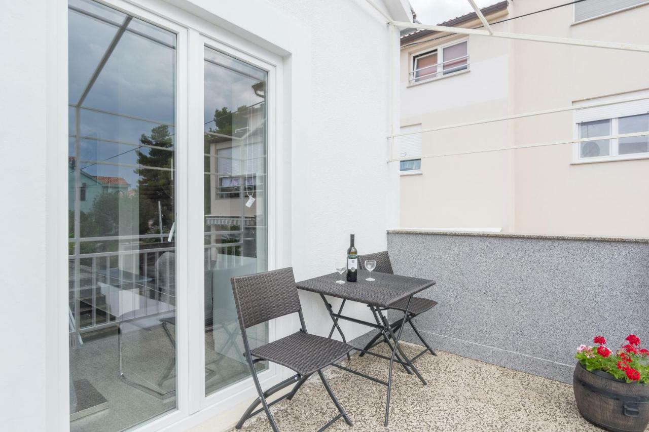 Luxury Apartment Melissa Vodice Exterior photo